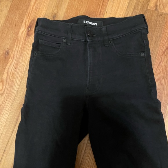 Express high-rise stretch legging, distressed knees, black- Size 0R - Picture 2 of 9